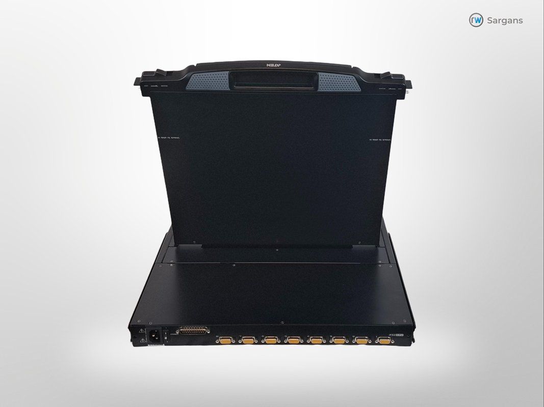 Console: ATEN CL1008M (CH) LCD KVM Switch – Usato da Sargans venduto da Restwert_Sargans 4