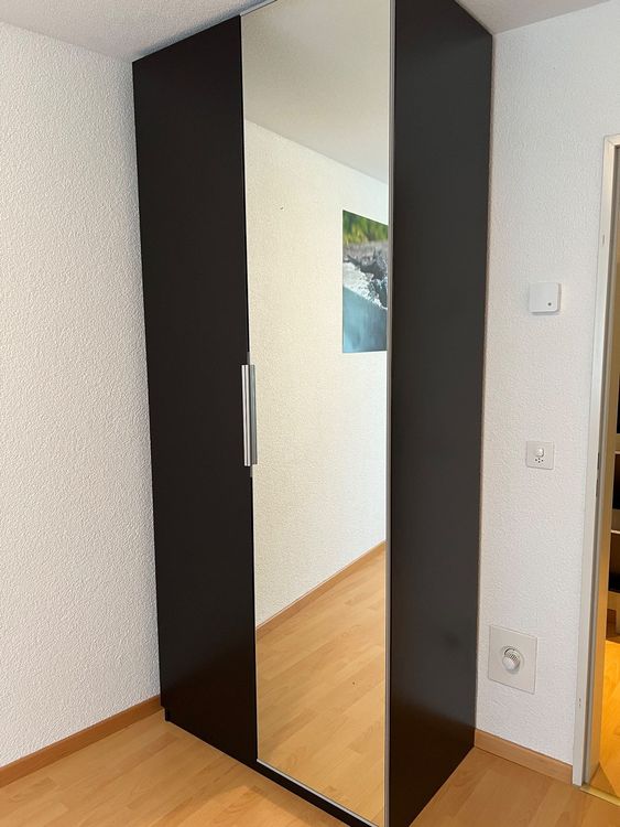 Ikea PAX Kleiderschrank, schwarzbraun mit Spiegeltüre | Kaufen auf Ricardo