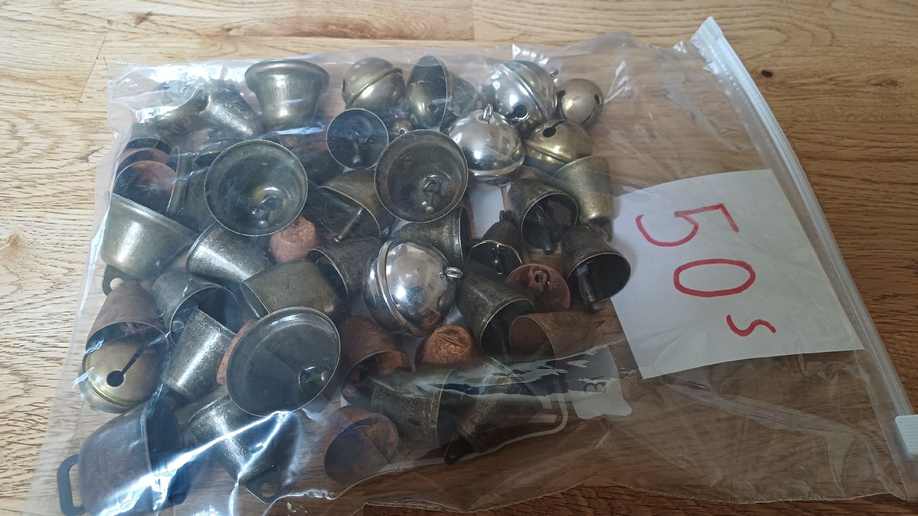 Bastelsets: 50 Glöckli zum Basteln – Gebraucht aus Flawil von Pinkmalibu 1