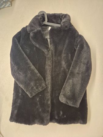 Reserved Winter Jacke / Mantel, Grösse M, Schwarz!