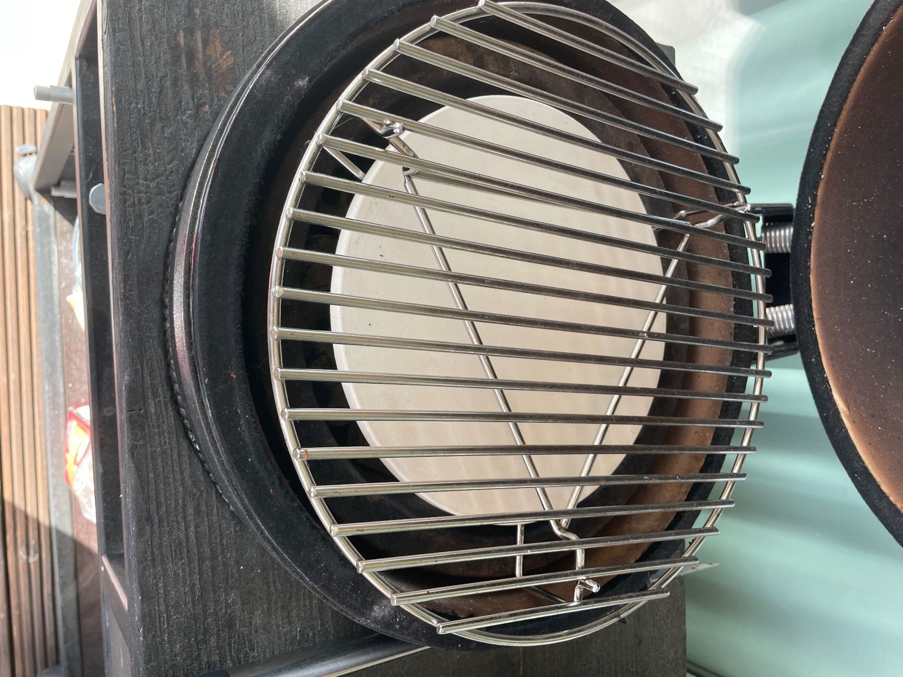 Griglie: BBQ-Master Keramik-Grill mit Untergestell – Usato da Niederglatt ZH venduto da Sementina 6