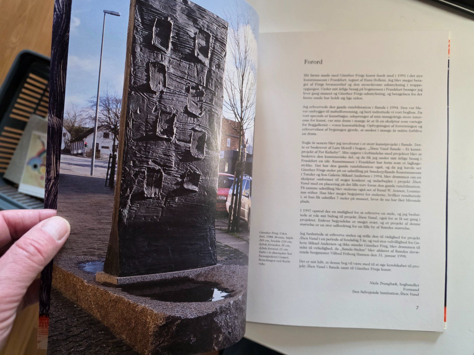 Libri: Lars Morell - Förg Stele Ronde - Eine Plastik Ein Stadtraum – Usato da Walterswil BE venduto da Lonitti 1