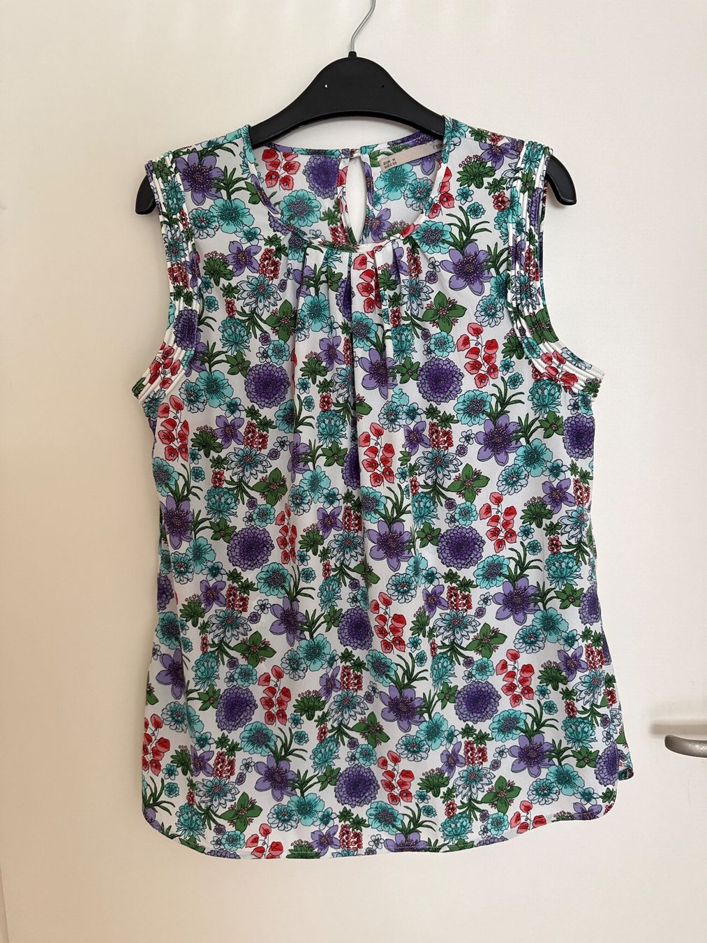Tops: Blumen Top SFERA M – Gebraucht aus Horgen von linuxrp