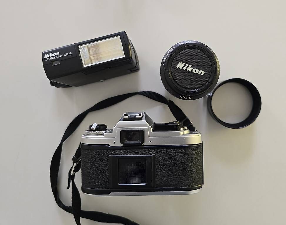 Nikon Fotocamera: Nikon FG und Zubehöre – Usato da Locarno venduto da ran_c5zb 2