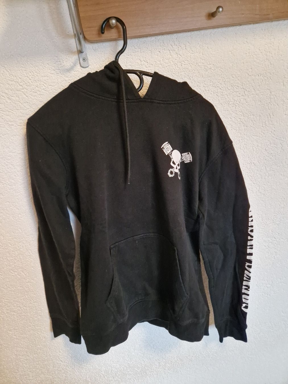 Pullover & Sweatshirts: Grenzgaenger Kapuzenpullover schwarz – Gebraucht aus Wengi b. Büren von J.ae05 1
