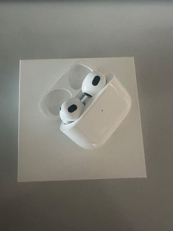 Apple AirPods 3 1
