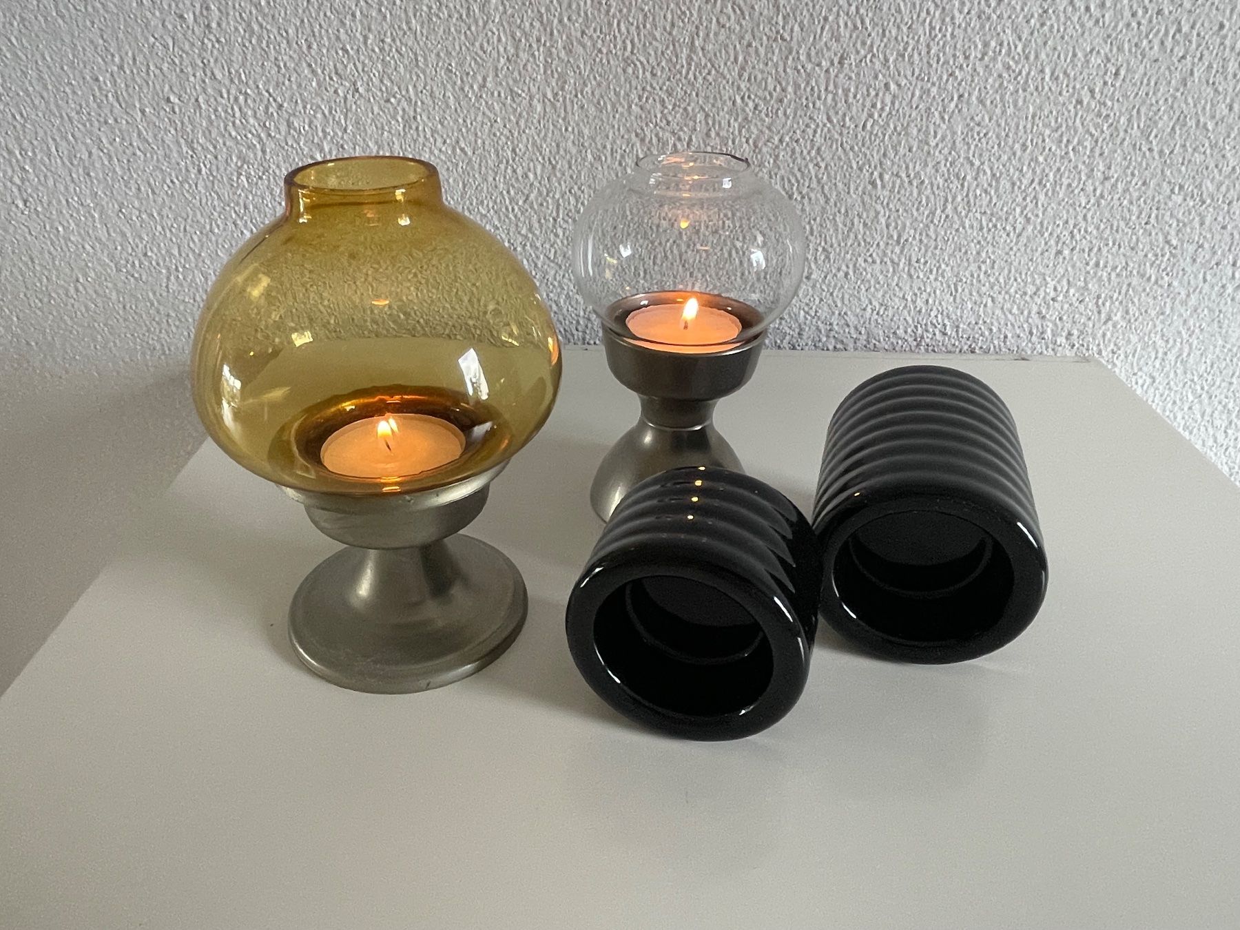 Portacandele: 2 kleine Windlichter & 2 kleine Kerzenständer – Usato da Winkel venduto da Kade50 1