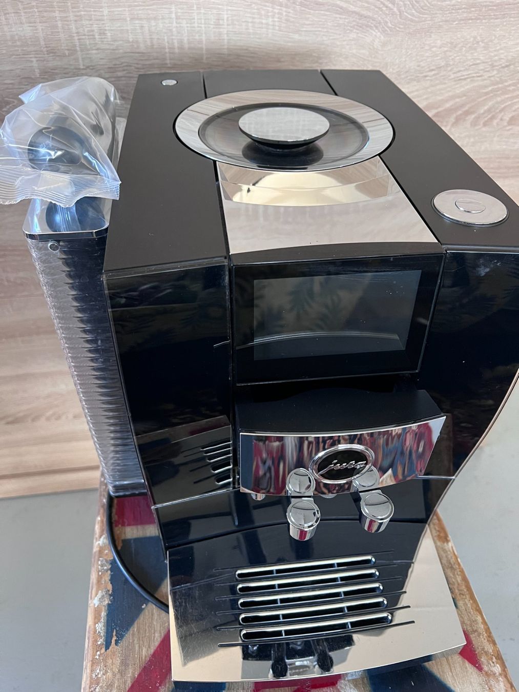 Jura Macchine per caffè & Macchine per espresso: Jura Z10 Kaffeemachine – Usato da Wangen ZH venduto da Blumen29 2