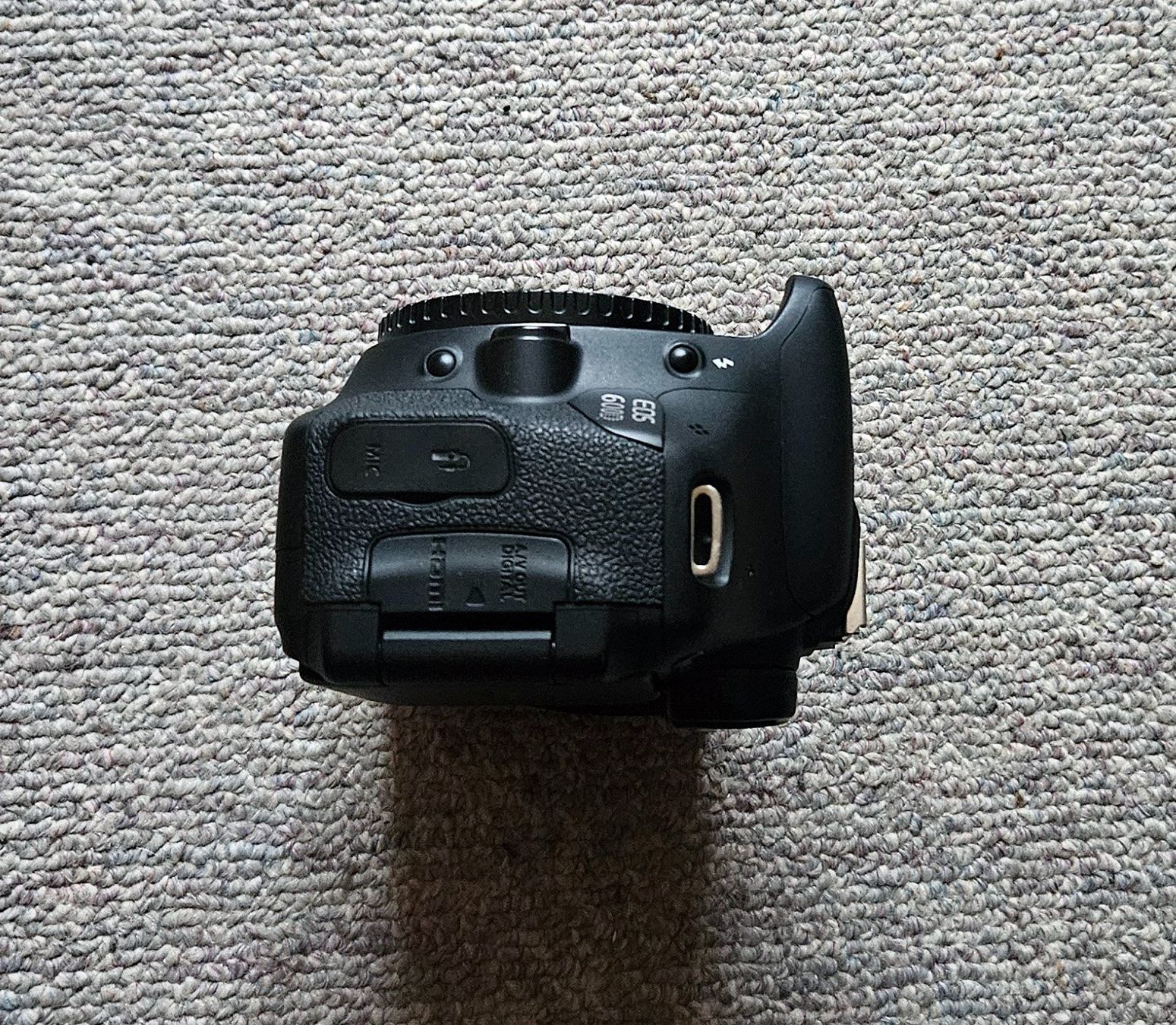 Canon Fotocamera: Canon EOS 600D und Zubehör – Usato da St.Gallen venduto da Bermuda 7