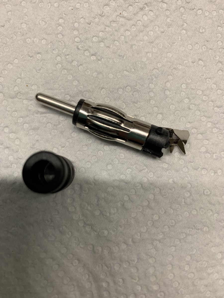 Funktechnik: Antenne Stecker – Neu und originalverpackt aus Rorschach von lobosch1