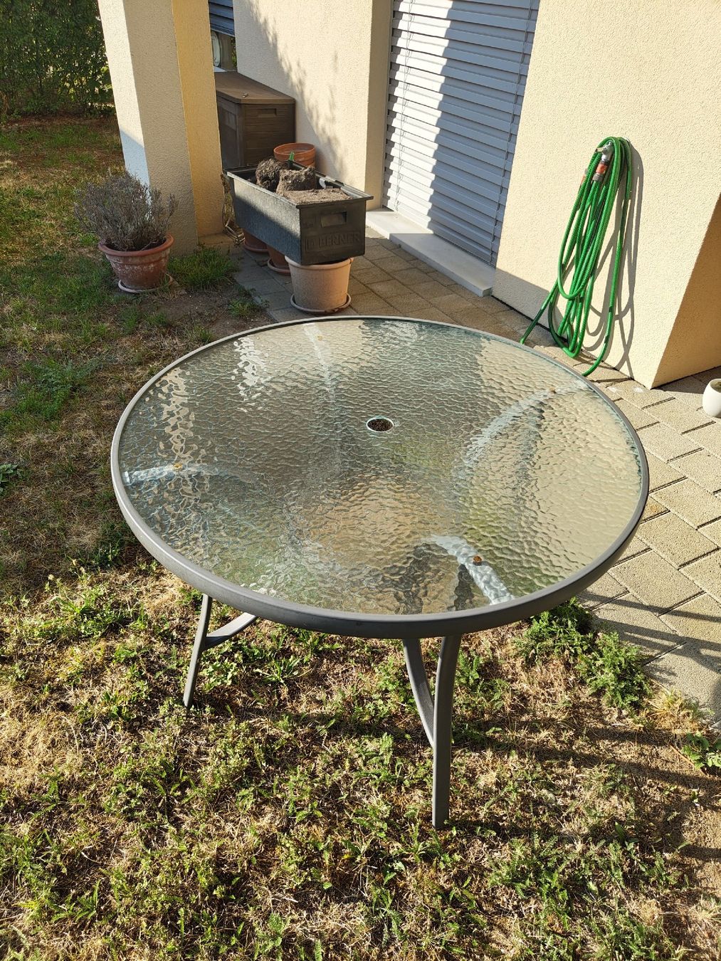 Tische: Gartentisch  – Gebraucht aus Schaffhausen von jasi00jk