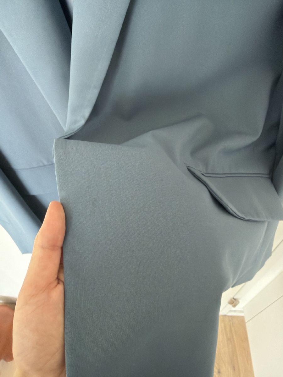 Completi & Tailleur: JOSEPH Blazer hellblau Grösse 38 mit Etikett – Usato da Thalwil venduto da dal_c7n9 3