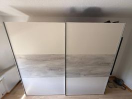 Kleiderschrank mit Schiebetüren  250x220x60 cm