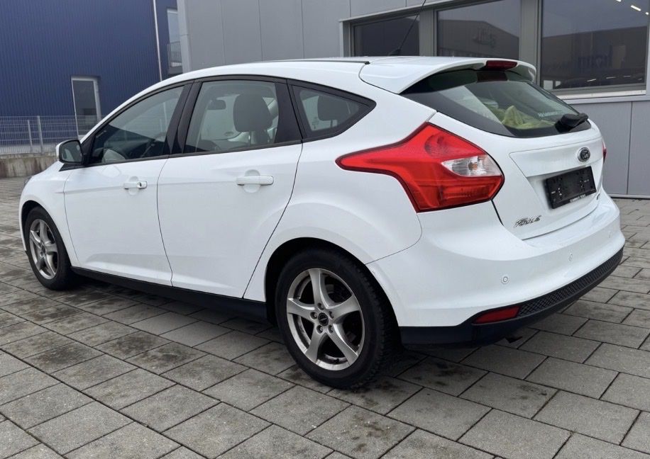 Ford Autos: FORD Focus 1.0 SCTi Winner – Defekt aus St. Erhard von MilanoMarittima123 4