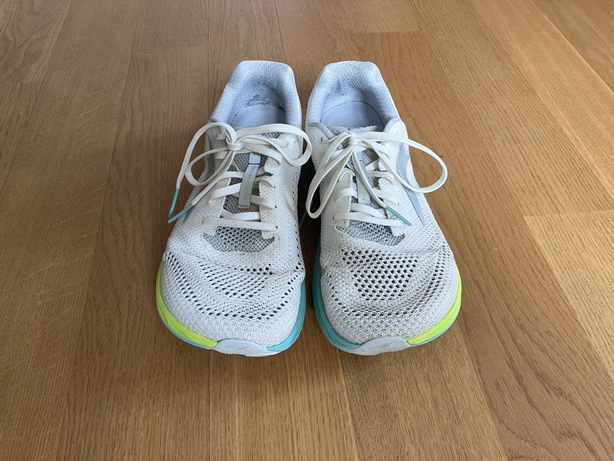 Altra Scarpe da uomo: Altra Escalante Racer 2 – Usato da Winterthur venduto da 4me-yeah 3