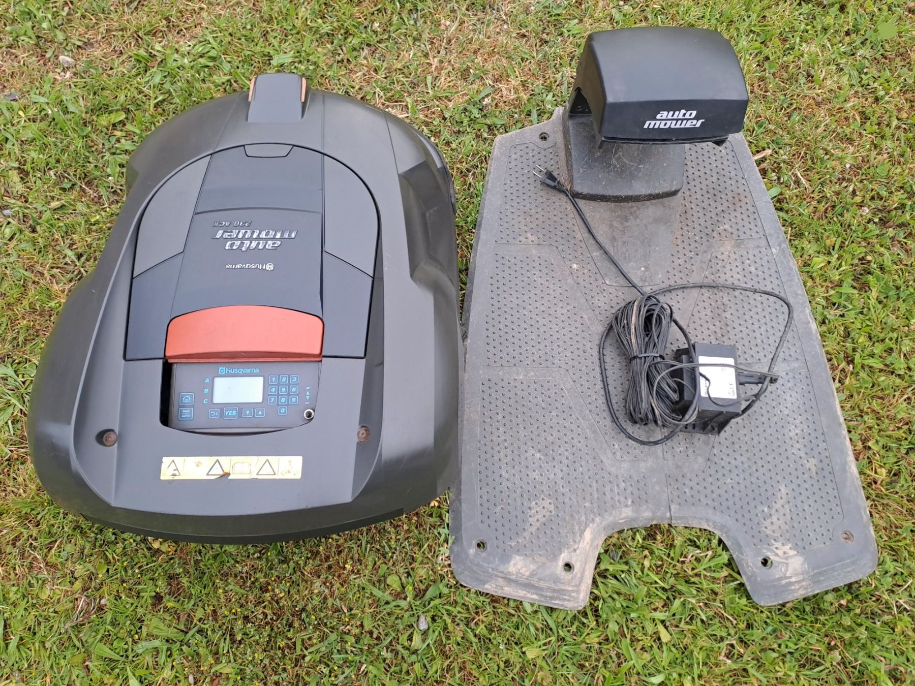 Husqvarna Tagliaerba: Automower Husqvarna 230 ACX – Usato da Gossau SG venduto da Iki003 2