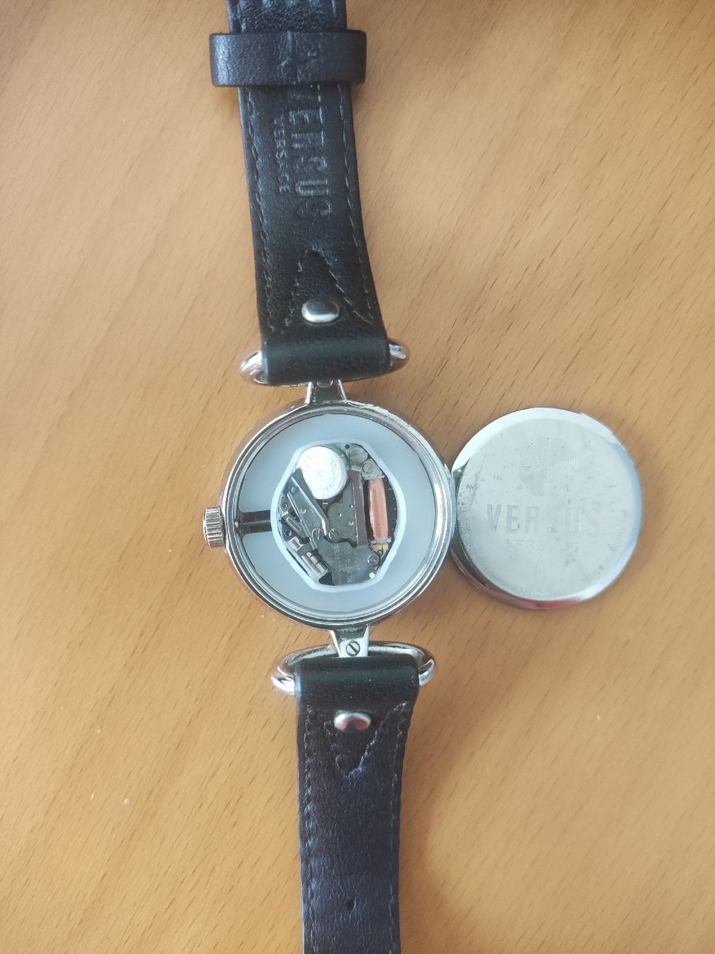Versace Orologi: Versace Armbanduhr Versus – Difettoso da Münchenbuchsee venduto da Cori1968 3