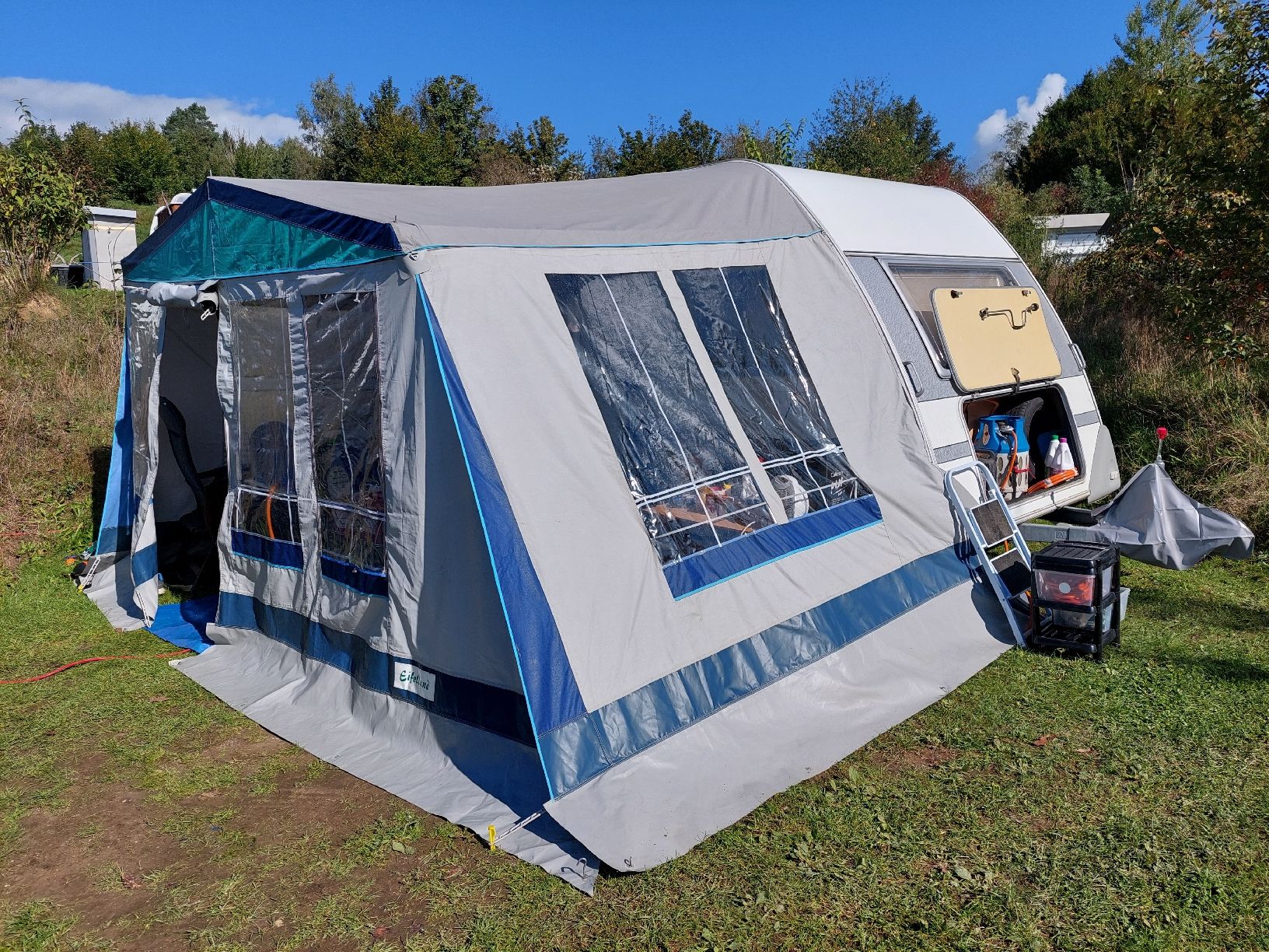 Veicoli da campeggio: Wohnwagen Knaus klein und fein – Usato da Killwangen venduto da ire_9dy7