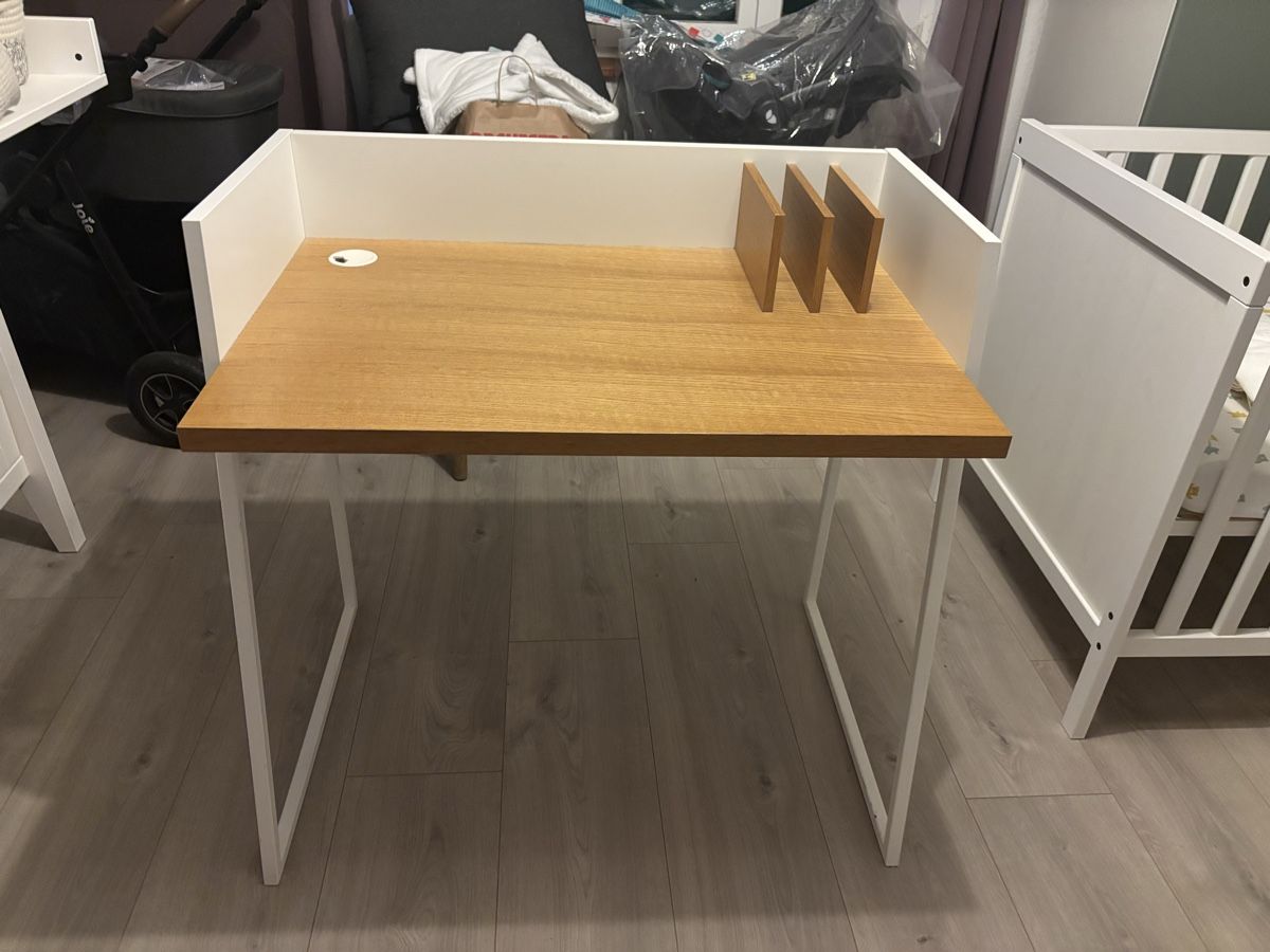 Bureaux: Petit bureau 90x60x73  – D'occasion à St-Saphorin-Morges par Justinedel