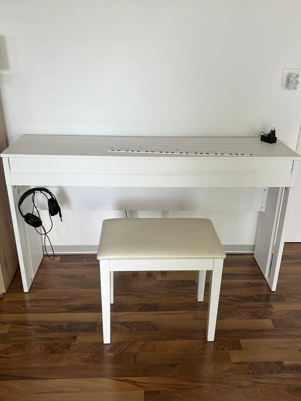 Musikinstrumente: Digitalpiano mit Klavierbank – Gebraucht aus Subingen von mummu46