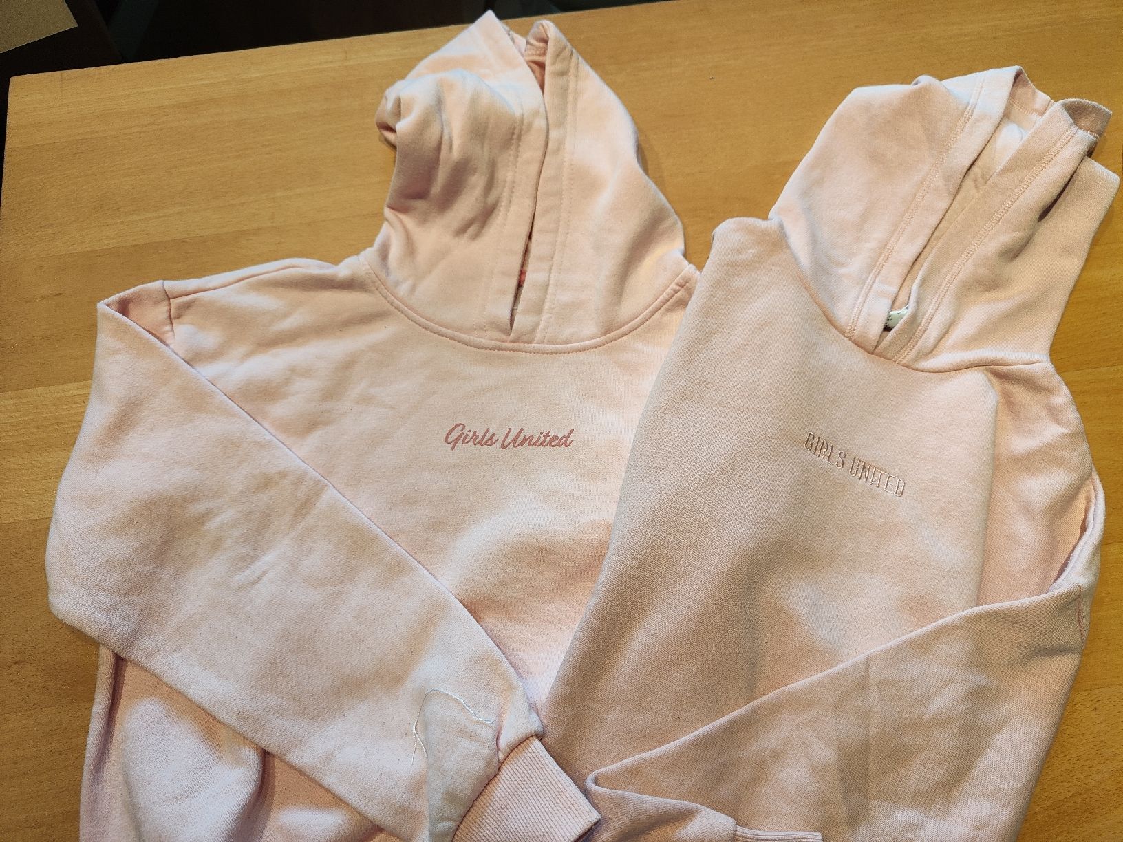 Lotti & Set di vestiti: 14 teiliges Mädchen Set 158/164 – Usato da Davos Platz venduto da Stifi10 5