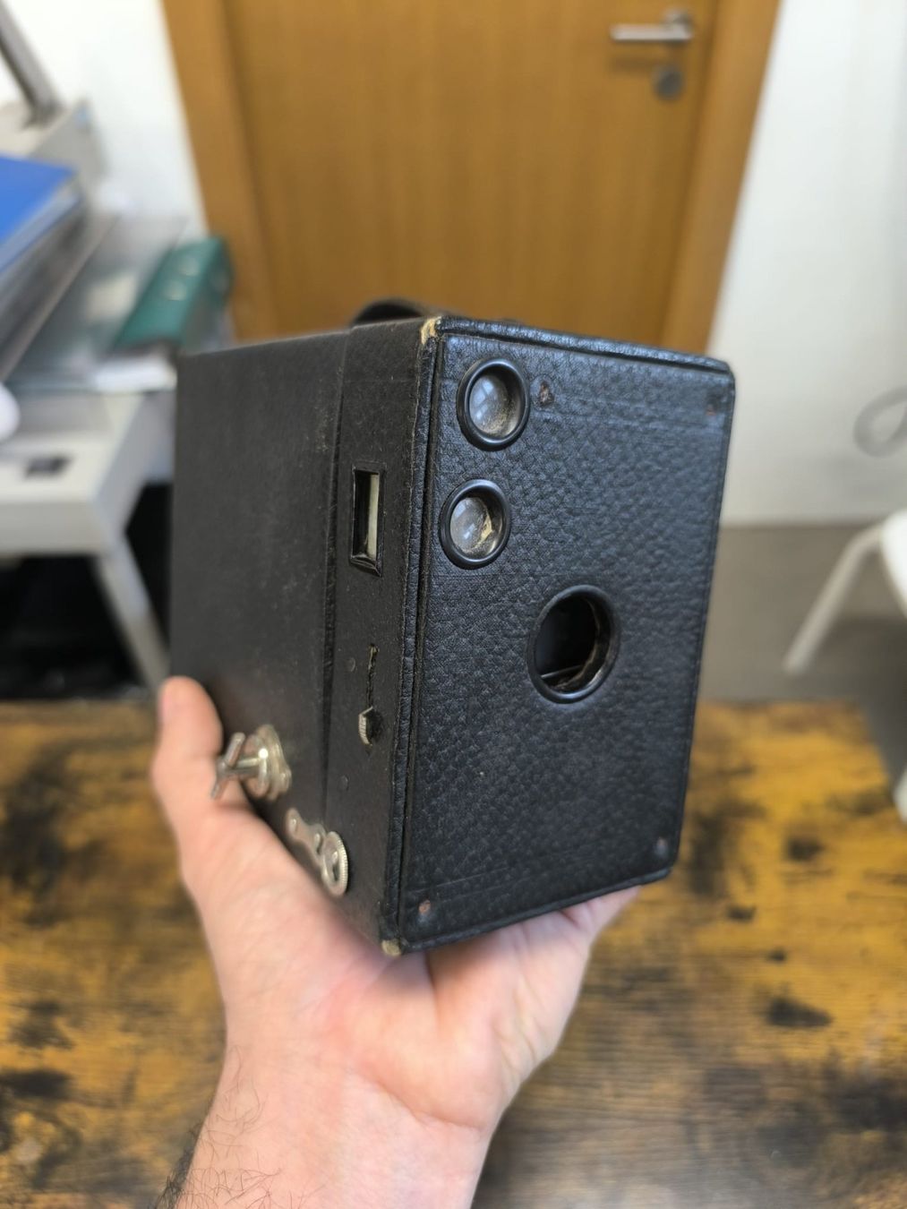 Kodak Fotocamera: Kodak Brownie 2A (Model grand) – Usato da Conthey venduto da costafrederico 1