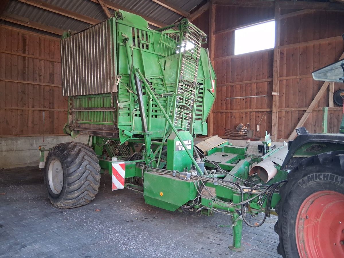 Stoll Toutes les machines: Zuckerrübenroder Stoll – D'occasion à Herisau par Wildheuer1986 1