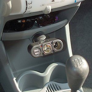 Alimentazione elettrica: KFZ-Verteiler – Nuovo e nell'imballaggio originale da Giubiasco venduto da news-shop 1