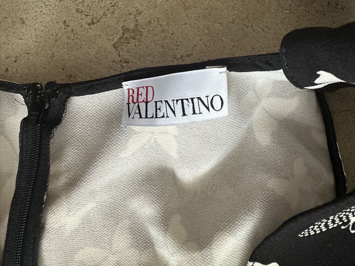 Valentino Tute: Red Valentino JumpsuitGr. Ital 44 – Usato da Buchs SG venduto da Sunie 1