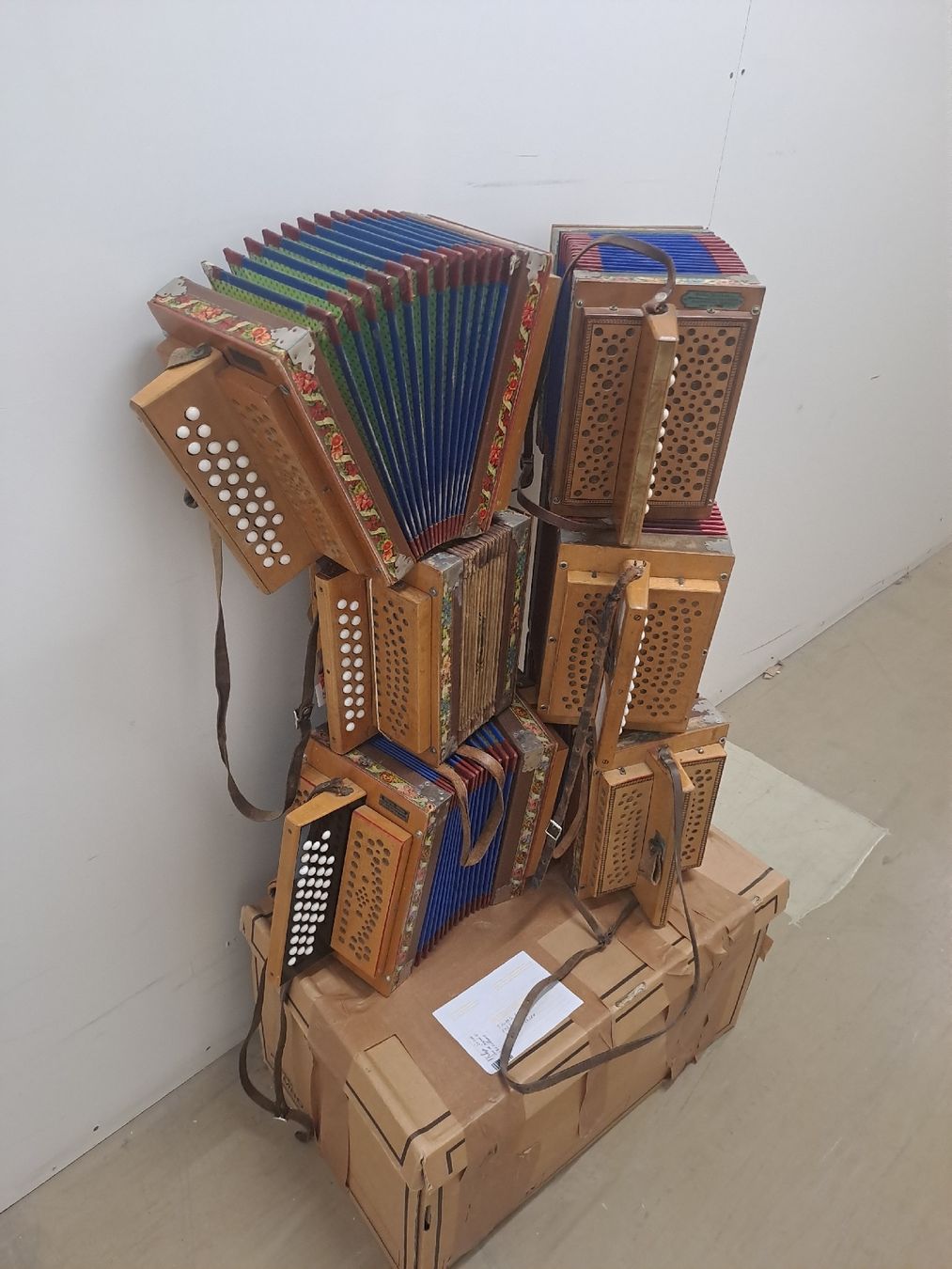 Musikinstrumente: 6 schwyzerorgeli  – Gebraucht aus Villeneuve von BibiVintage 1