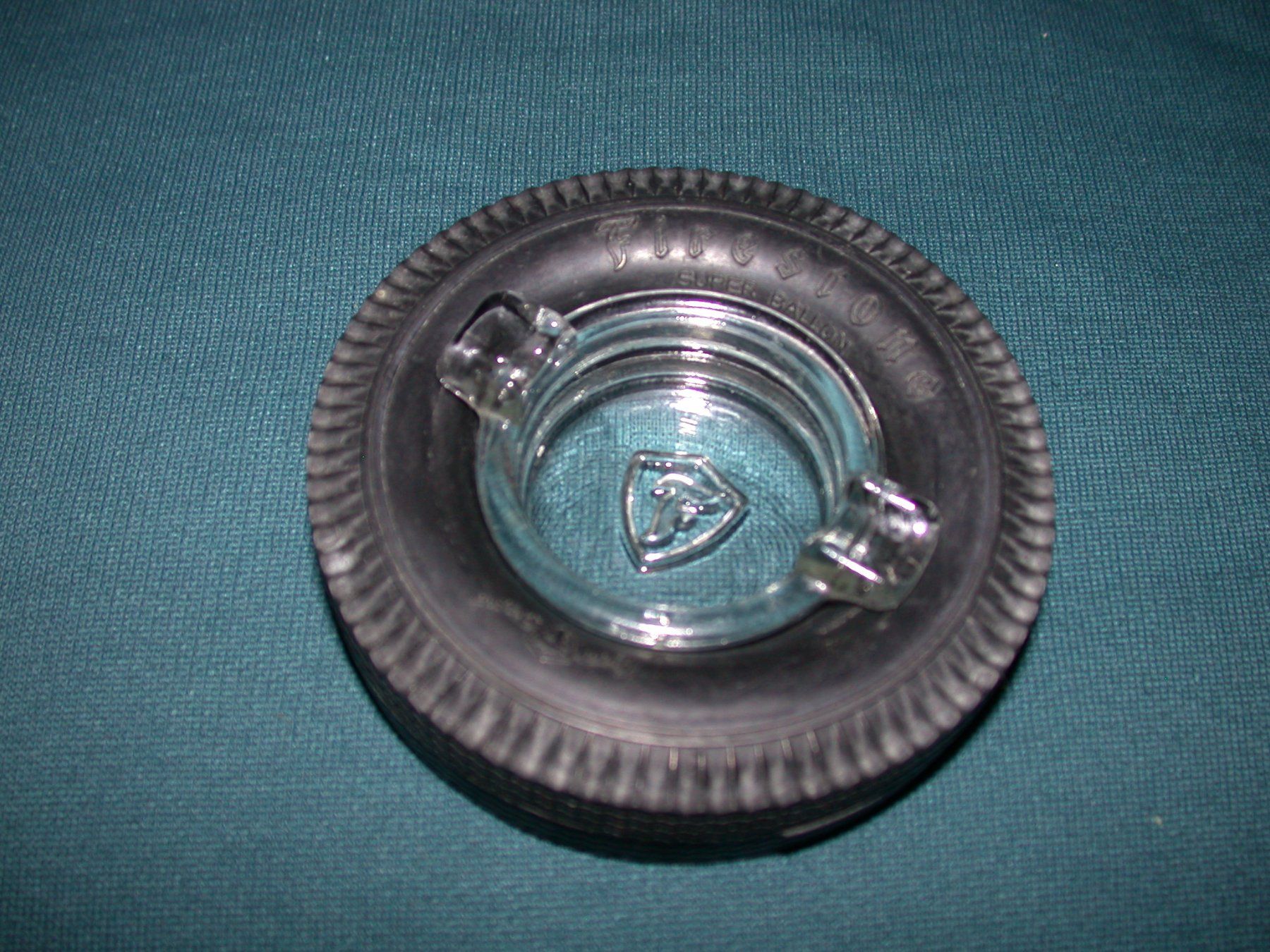 Firestone Aschenbecher: Aschenbecher mit Gummireifen Firestone – Gebraucht aus Niederwil SG von Beinhart954 1