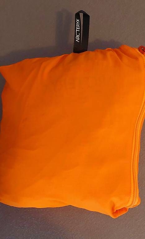 Arcteryx Giacche: Arcteryx Ultralight Windjacke NEU – Nuovo (secondo la descrizione) da Steffisburg venduto da THE-NORTH-FACE 4