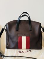 Bally brown leather weekender bag. Excellent shape!