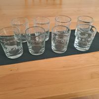 8 dickwandige Weissweingläser