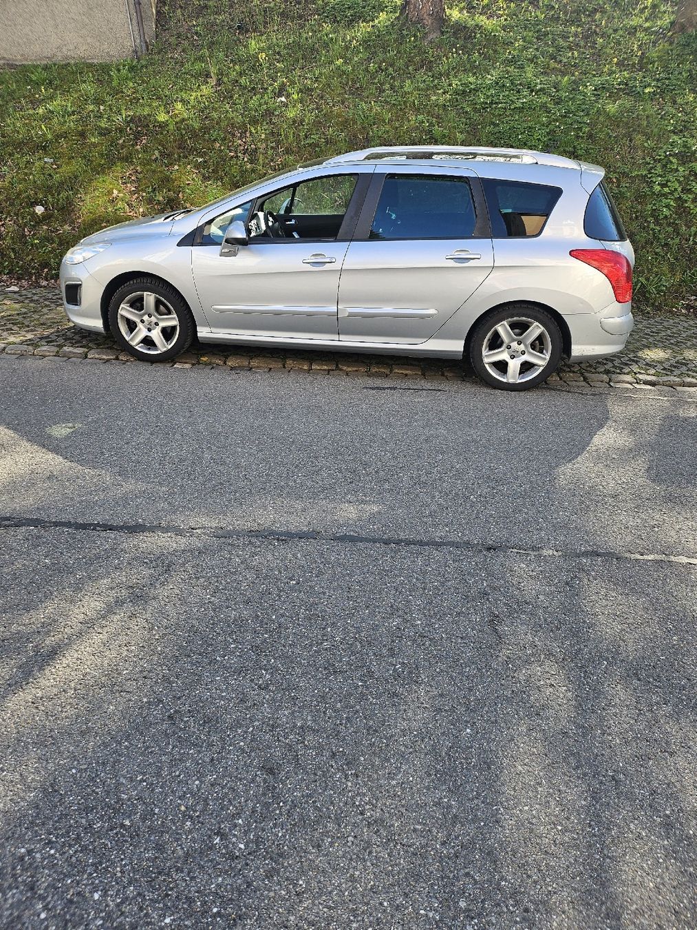 Peugeot Automobili: peogeot 308 SW Kombi – Usato da St. Gallen venduto da Audi-sq5 1