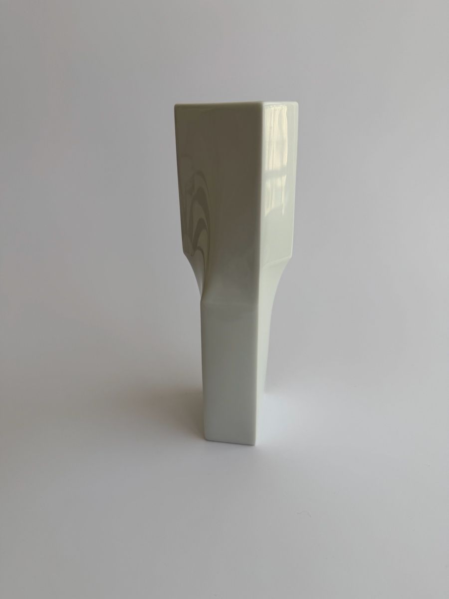 Rosenthal Vasi & Recipienti: Vase Rosenthal Studio-Linie forme asymétrique blanc – Usato da Genève venduto da mar_nd6c 1