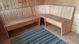 Eckbank aus Massivholz mit Stauraum guter Zustand