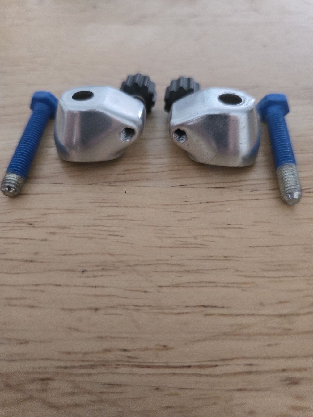 Campagnolo Pièces détachées: Passages de gaines vitesses pour ancien cadre course. – Neuf avec emballage d'origine à Genève par xso_dm5n 2