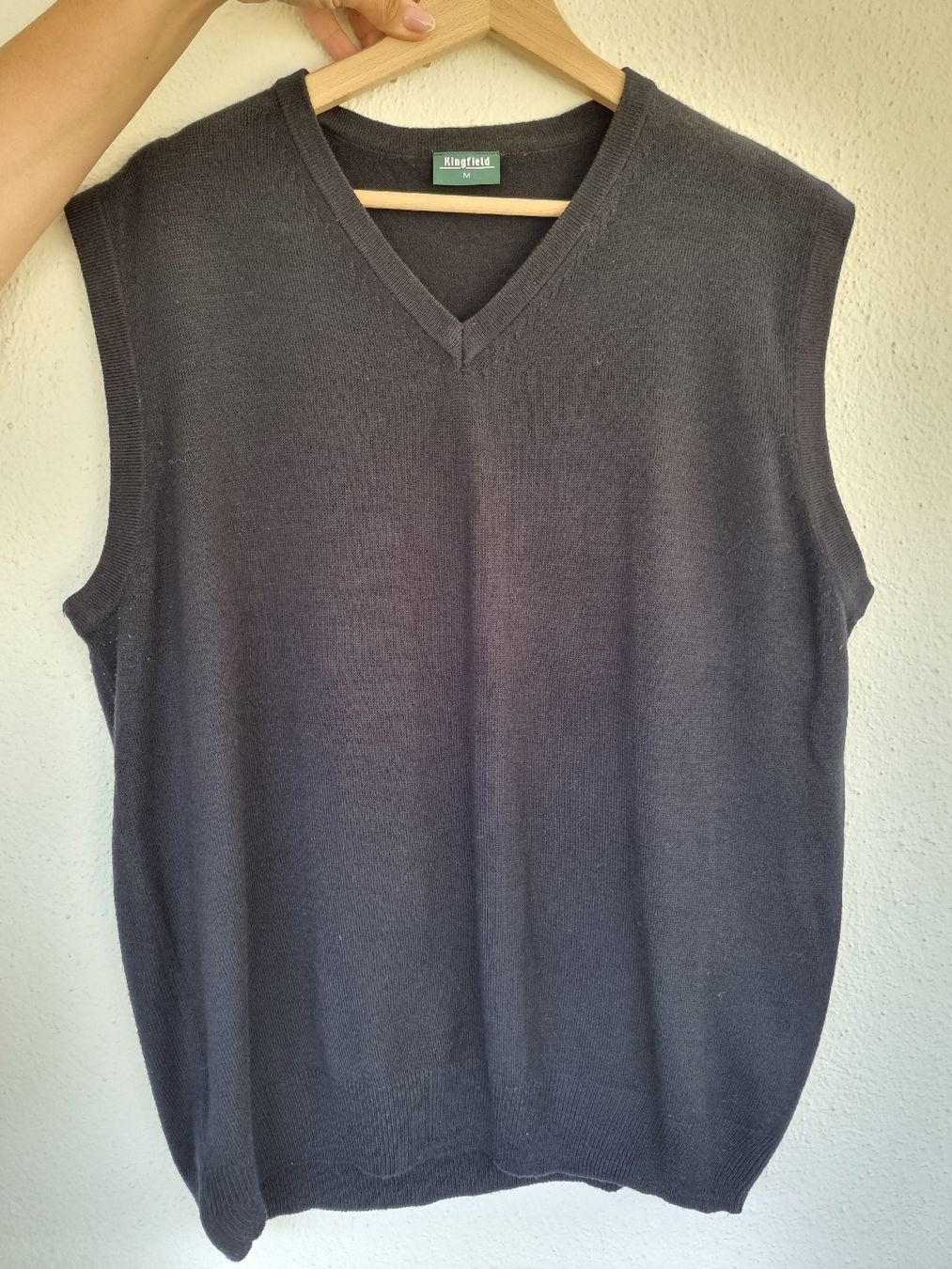 Pulls & Sweat-shirts: herren Pullunder Gr.M – D'occasion à Balzers par Homeandgarden