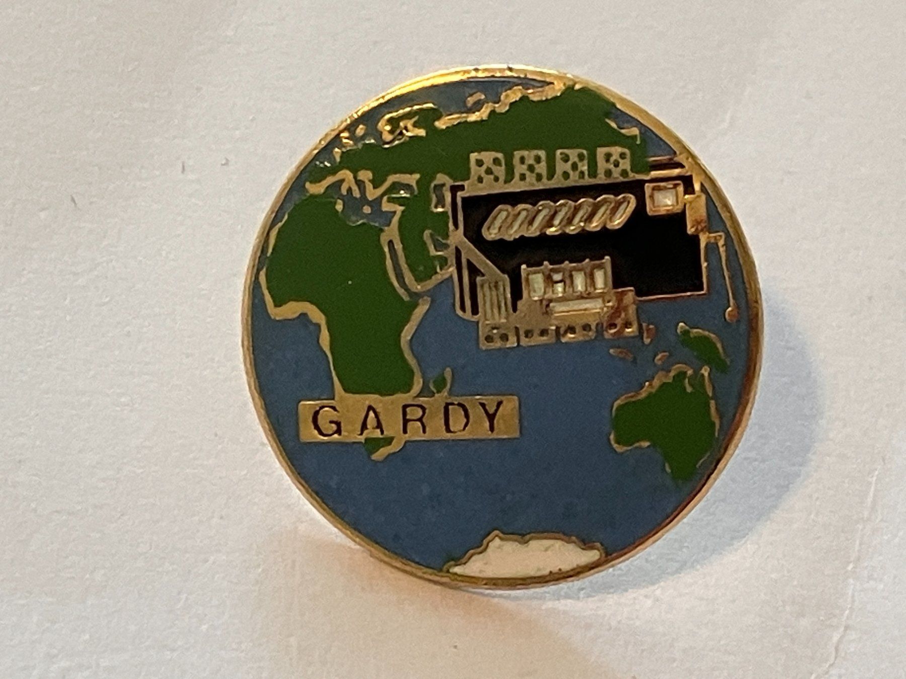 Placchette & Badge: 1 Pin Gardy – Usato da Basel venduto da djwwpp