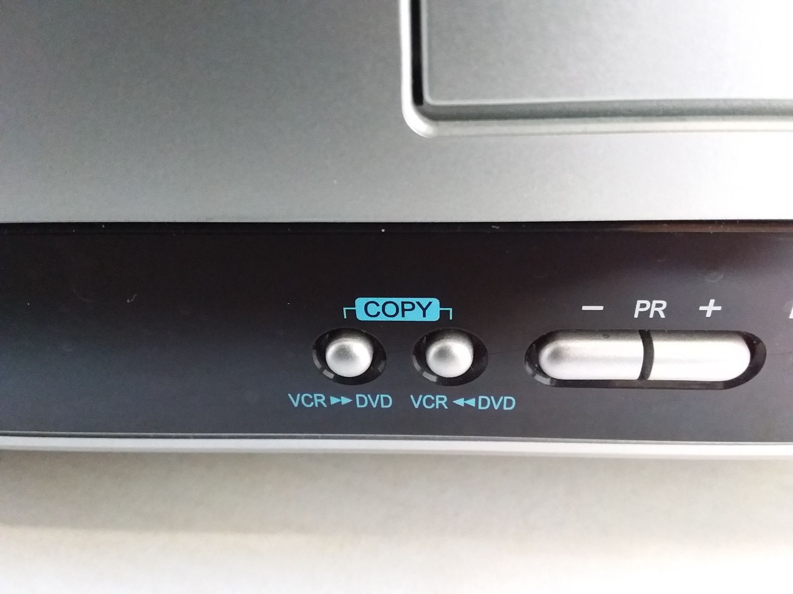 Aufnahmegeräte: VHS DVD Tech Line DVRC 600  – Gebraucht aus Ligornetto von Gurzo 2