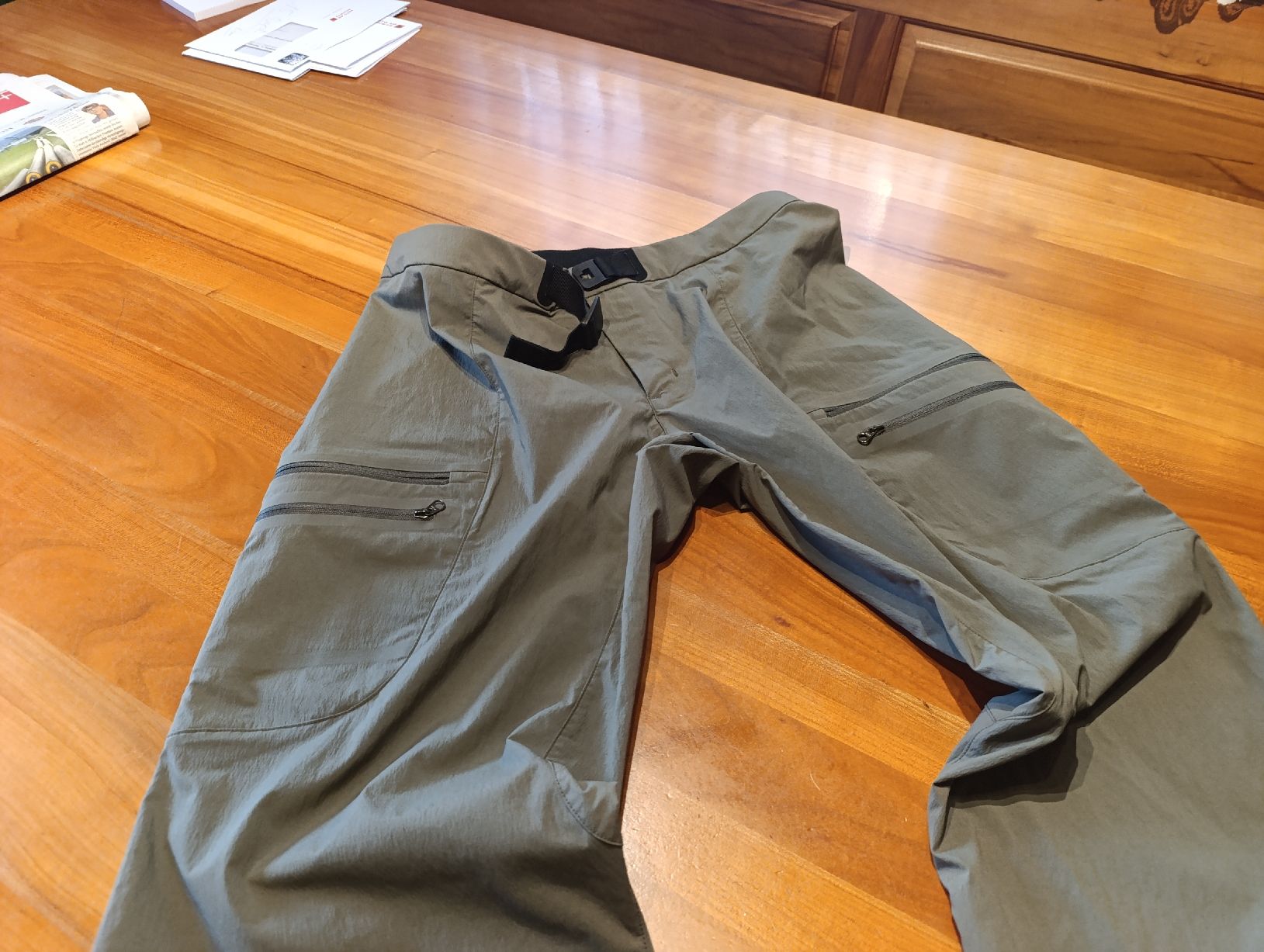 Arcteryx Pantaloni: Arcteryx Wanderhose Damen  – Nuovo (secondo la descrizione) da Oberarth venduto da sil_9dfs 4
