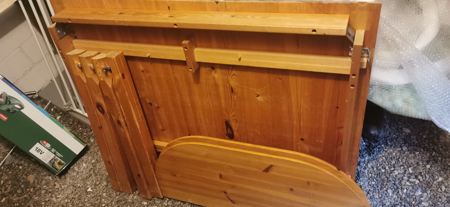 Tavoli: Holztisch massiv – Usato da Steffisburg venduto da Beatenberg14 1