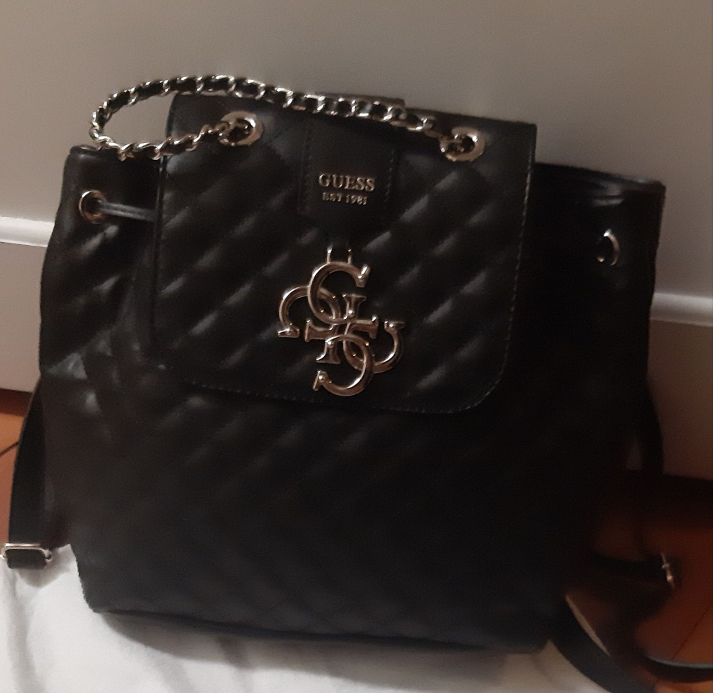 Guess Sacs à dos: NEU! GUESS Rucksack – Neuf avec emballage d'origine à Zürich par Venecia25 7