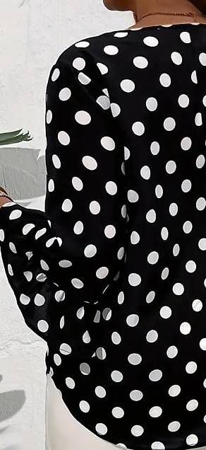 Camicette: Bluse Plus Size Punkte Print Gr. 50 NEU – Nuovo (secondo la descrizione) da Aarau venduto da Eemily 2