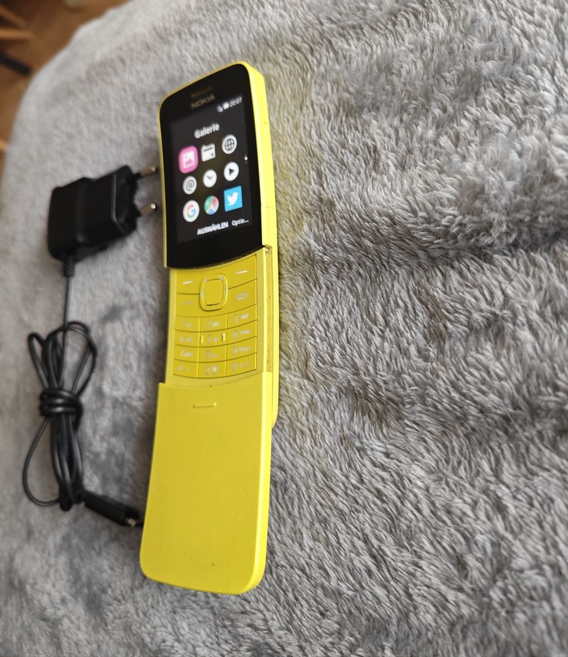 Nokia Telefoni cellulari / Smartphones: Nokia 8110 4G – Usato da Zollikofen venduto da zar_j67f 1