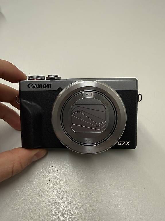 Canon Appareil photo: Canon G7X Mark 3 Silver – D'occasion à Biel/Bienne par Lucythecat12 1