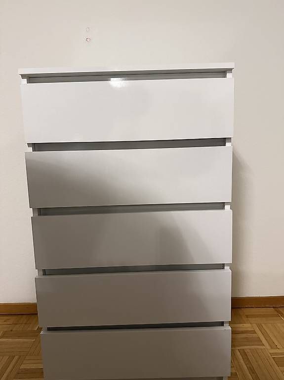 Cassettiere: Moderne 5-teilige Kommode in Hochglanz weiss – Usato da Glattbrugg venduto da mir_vx2c 2
