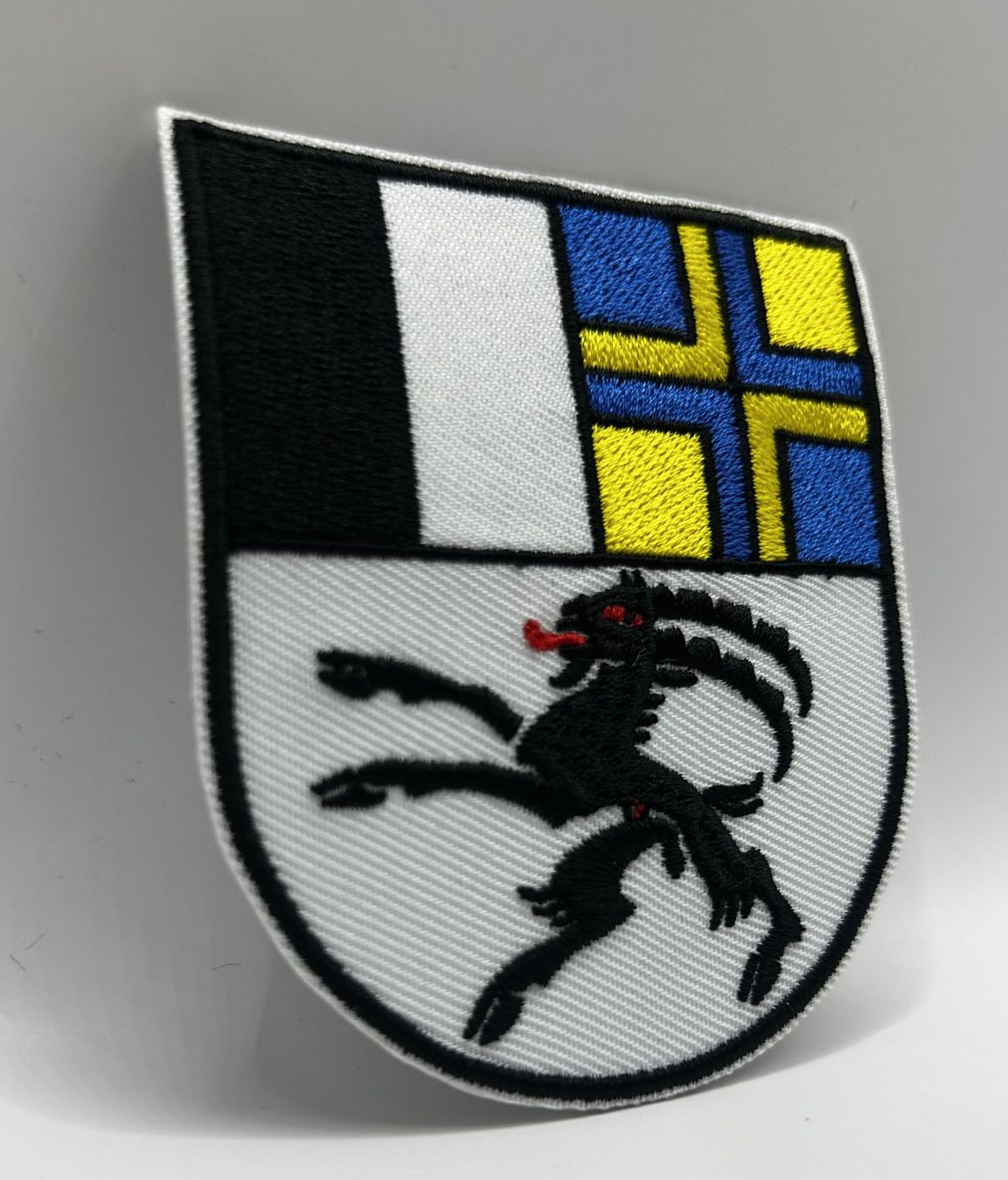 Toppe: Graubünden Aufnäher Badge Patch Engadin Davos Caumasee Chur – Nuovo e nell'imballaggio originale da Dättlikon venduto da easythings 4