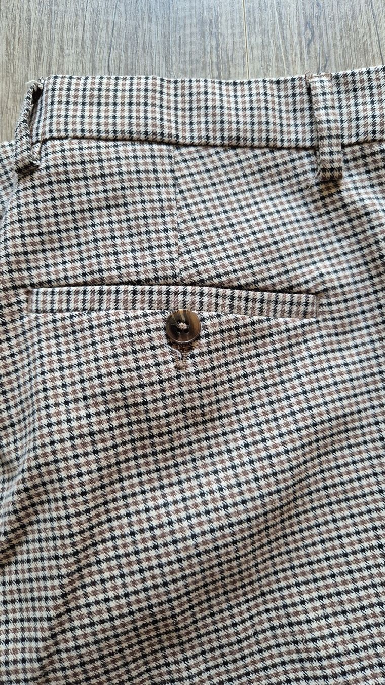 Hosen: Herren Hose kariert Braun Grösse 44 – Gebraucht aus Winterthur von Striegelbox 1